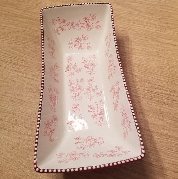 3 QT Temptations baker/server - Picture 6 of 9